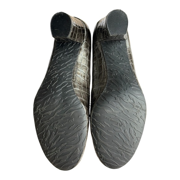 Anne Klein size 7.5 Croc-Embossed Women's Pumps Gray - Picture 6 of 8